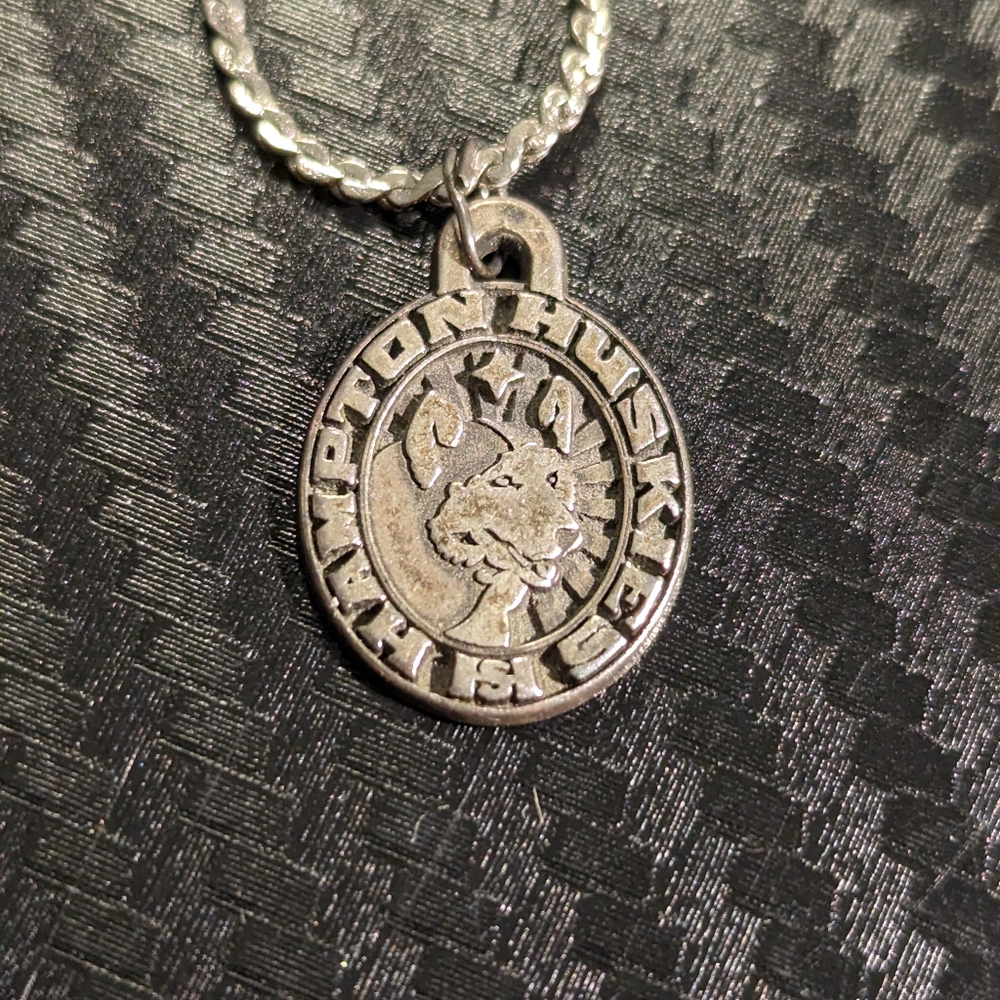 Hampton Huskies Necklace
